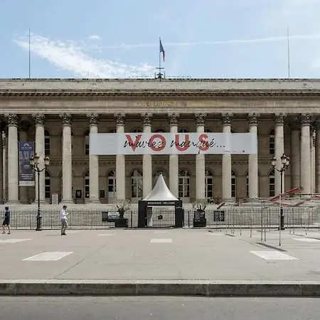 Typical Parisian Flat#3bedrooms#opera#louvre * פריז