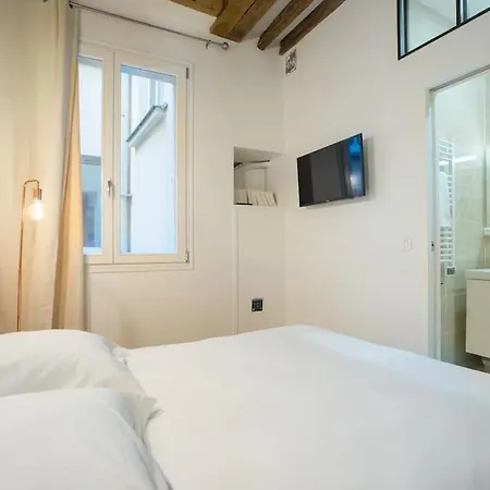 Typical Parisian Flat#3bedrooms#opera#louvre Paříž