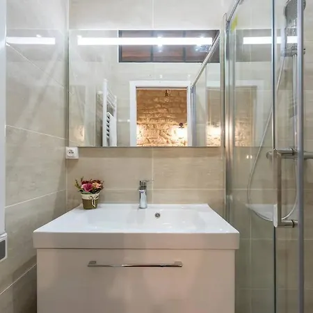 Typical Parisian Flat#3bedrooms#opera#louvre * Paříž