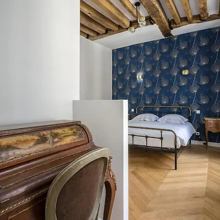 Typical Parisian Flat#3bedrooms#opera#louvre דירה פריז