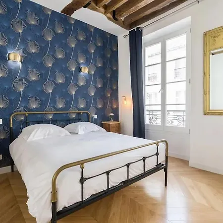 Typical Parisian Flat#3bedrooms#opera#louvre פריז