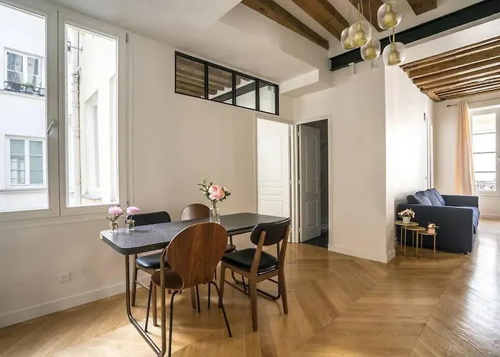 Typical Parisian Flat#3bedrooms#opera#louvre 公寓 巴黎