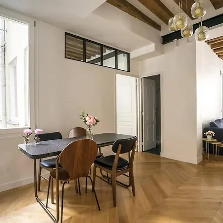 Typical Parisian Flat#3bedrooms#opera#louvre شقة باريس